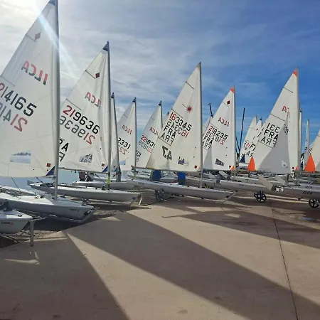 Millesime 5202 : Belle Vue Proche Du Port, Elegant Avec Parking Apartmán